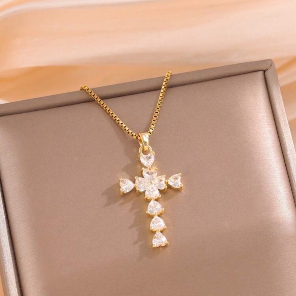Elegant Gold Cross Pendant Necklace